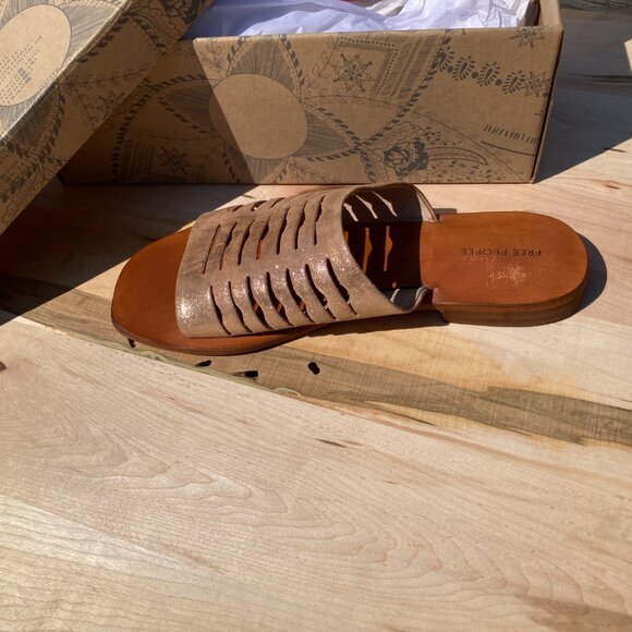 NEW Free People Slice of Sun fine leathers Sandals in rise/tyrien 3S2 - Picture 6 of 10